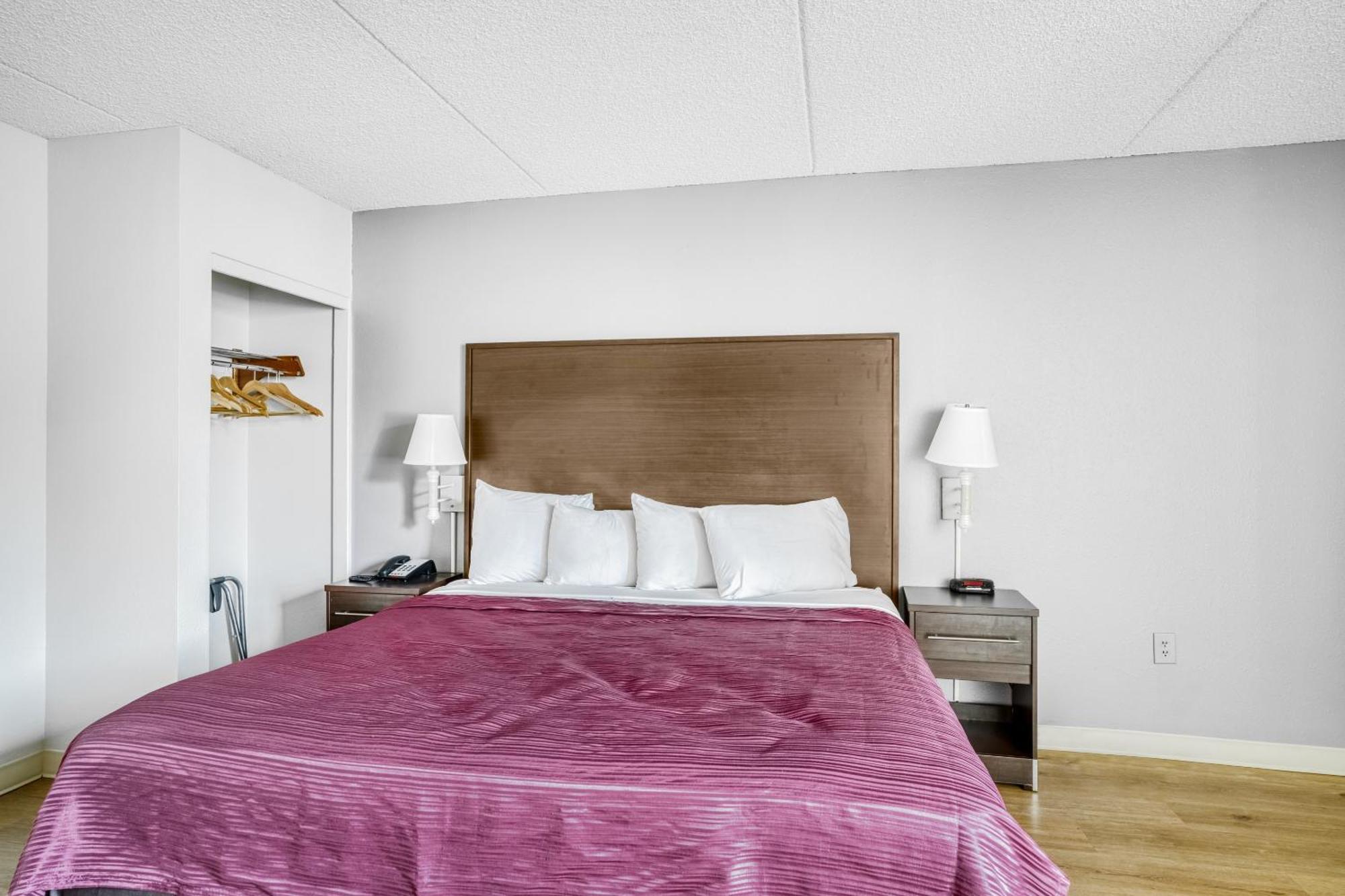 Oyo South Hotel 2*
